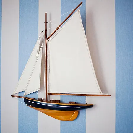 Sloneczny * אוסטקה